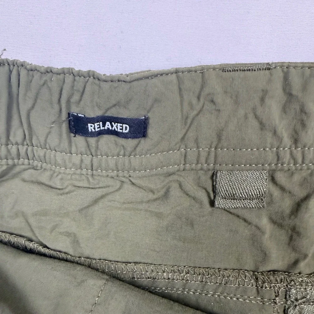 REI Co-op Mens 38 Relaxed Cargo Shorts Olive Green Hiking Outdoor Utility